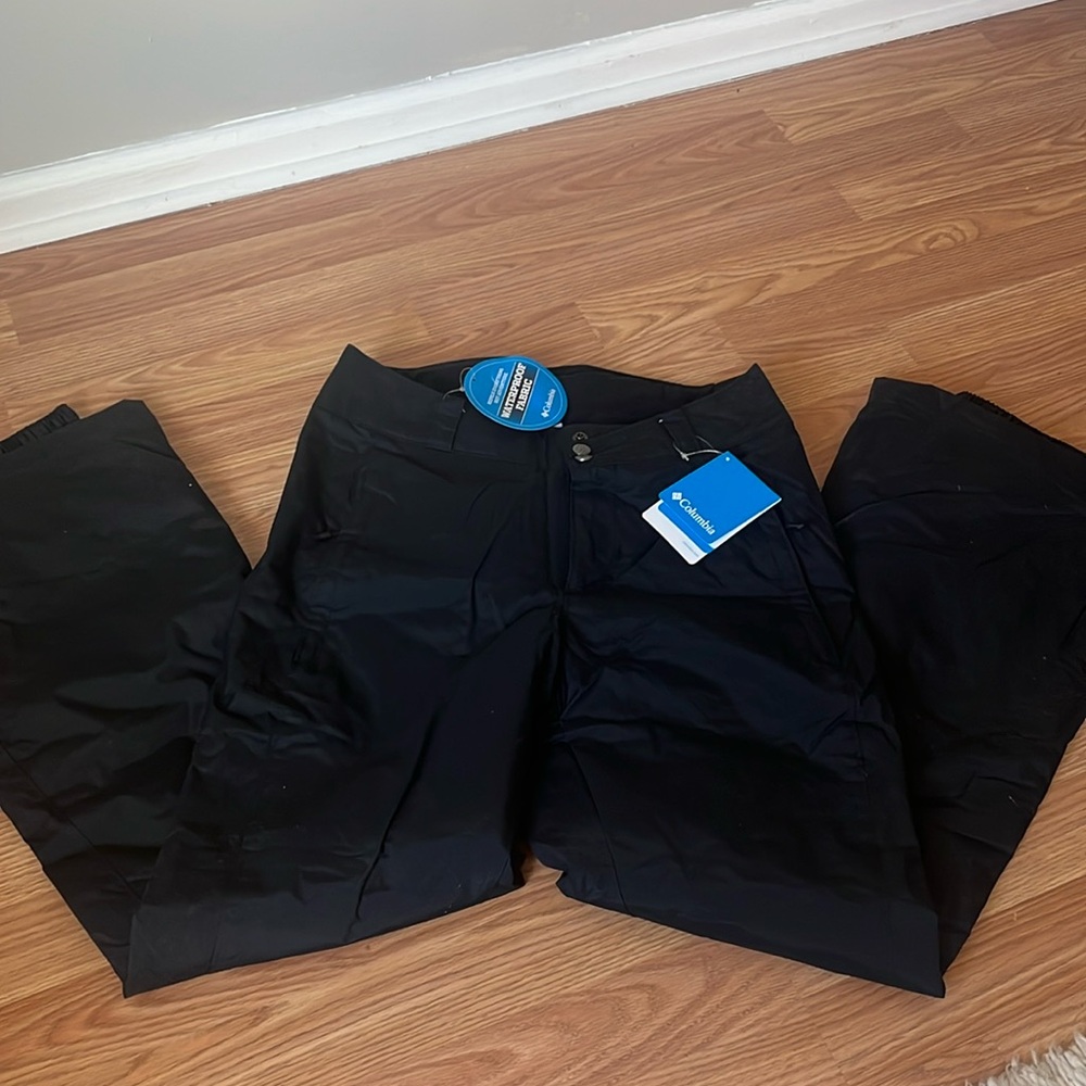 Women’s snow/ski pants. Never worn with tags